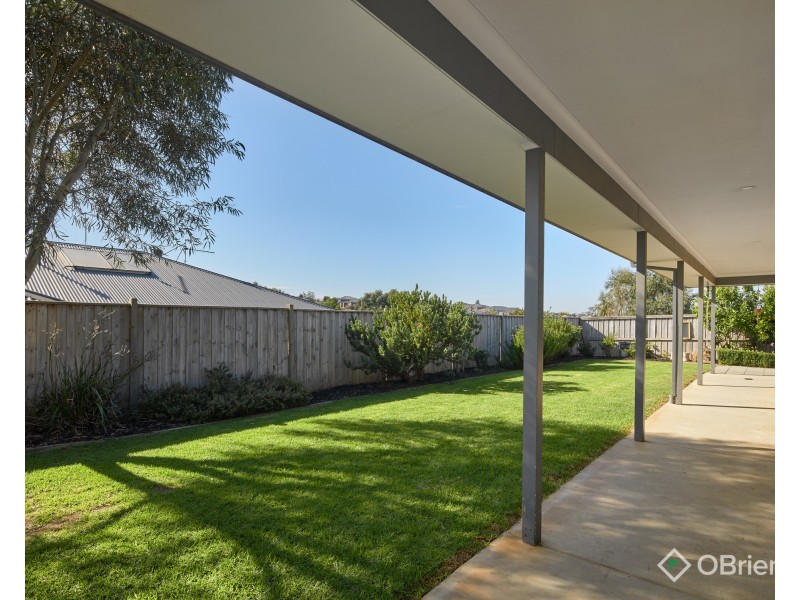6 Bluestone Court, Warragul VIC 3820