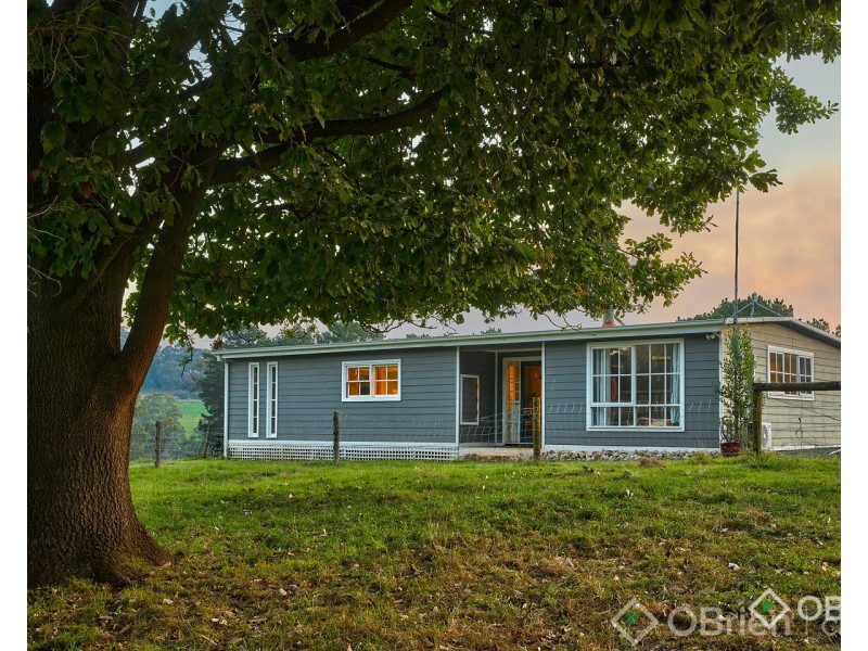 2675 Willow Grove Road, Hill End VIC 3825