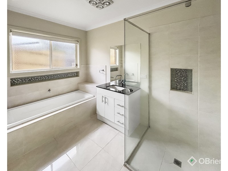 1 Selent Drive, Warragul VIC 3820