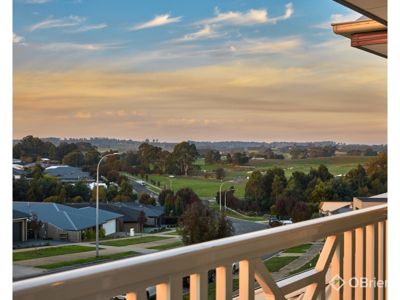 27 Hart Drive, Warragul VIC 3820