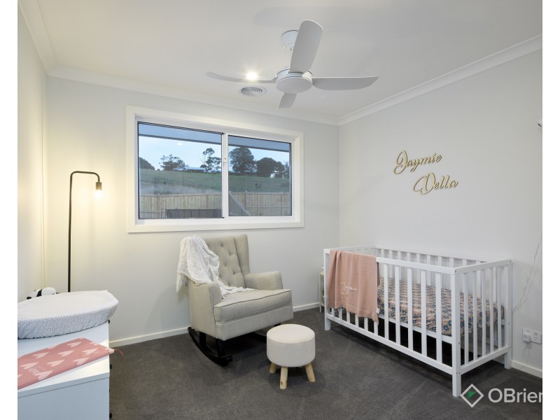 27 Hart Drive, Warragul VIC 3820