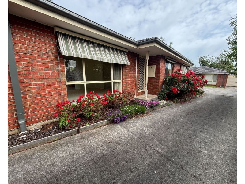 1/2 Cameron Court, Drouin VIC 3818