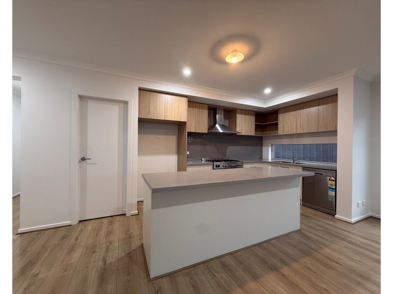 12 Avon Street, Warragul VIC 3820