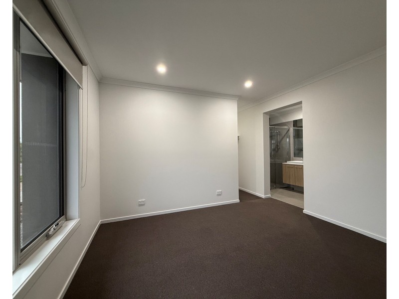 12 Avon Street, Warragul VIC 3820