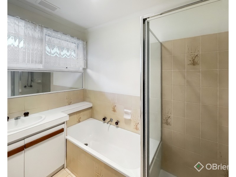 12 Eddington Place, Endeavour Hills VIC 3802