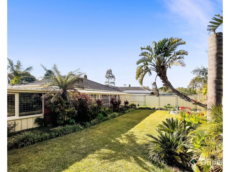 12 Eddington Place, Endeavour Hills VIC 3802