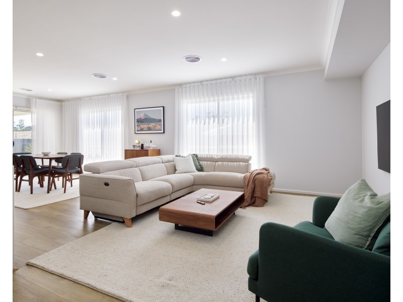 23 Newton Avenue, Warragul VIC 3820