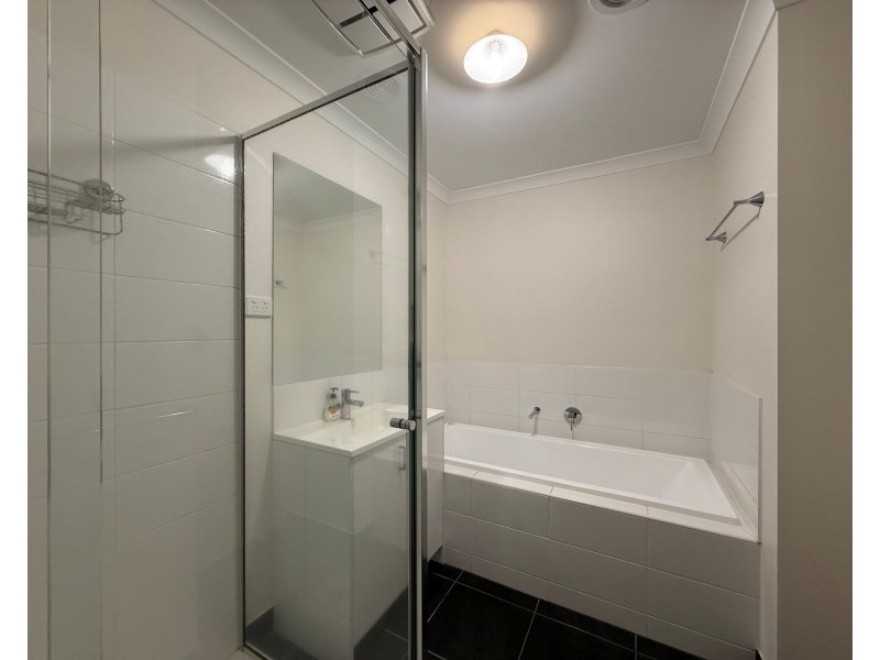 14/98 Lampard Road, Drouin VIC 3818