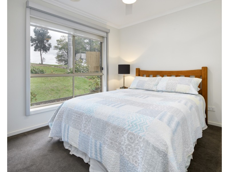 1/18-20 Main South Road, Drouin VIC 3818