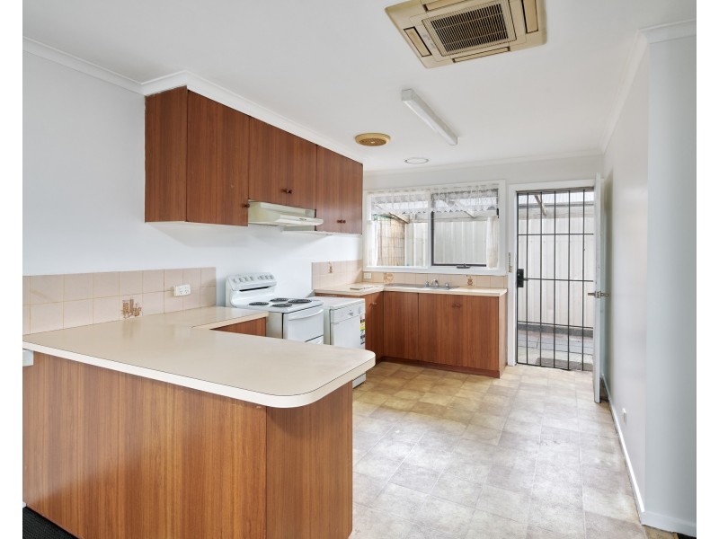 2/11 Archibald Crescent, Warragul VIC 3820