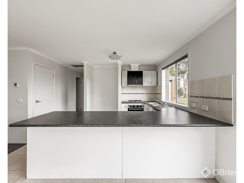 1 Namel Court, Drouin VIC 3818