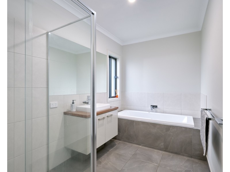 13 Pandanus Court, Warragul VIC 3820