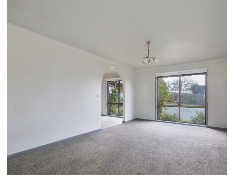 2/11 King Street, Warragul VIC 3820
