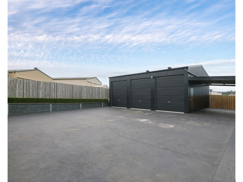 23 Bladen Street, Warragul VIC 3820