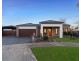 5 Dot Court, Drouin VIC 3818