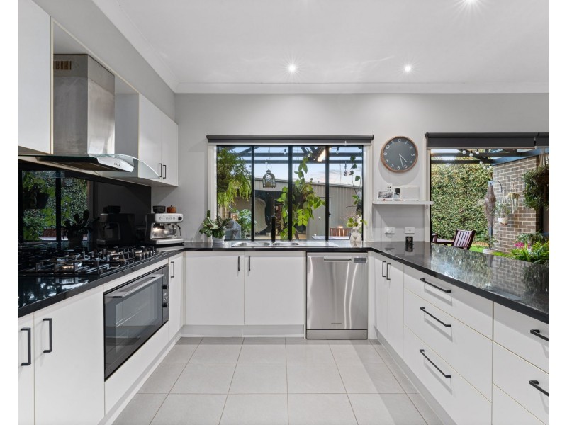 5 Dot Court, Drouin VIC 3818