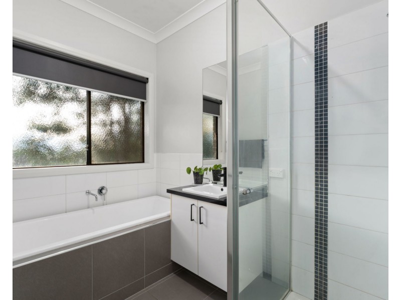 5 Dot Court, Drouin VIC 3818