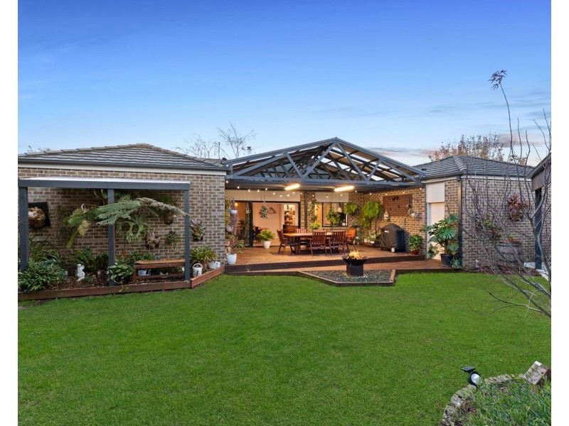 5 Dot Court, Drouin VIC 3818