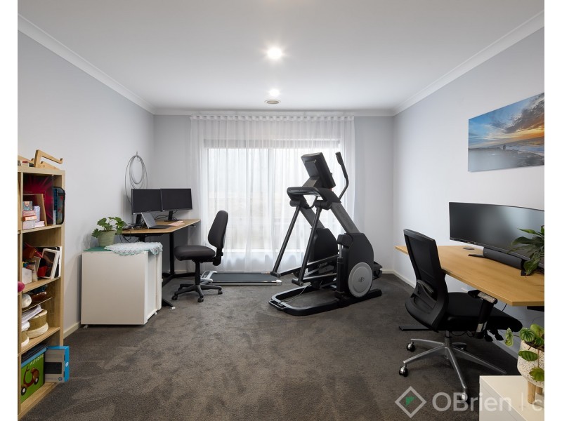3 Wakeful Crescent, Drouin VIC 3818