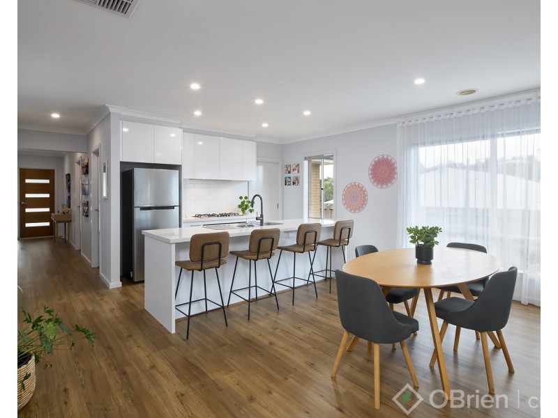 3 Wakeful Crescent, Drouin VIC 3818