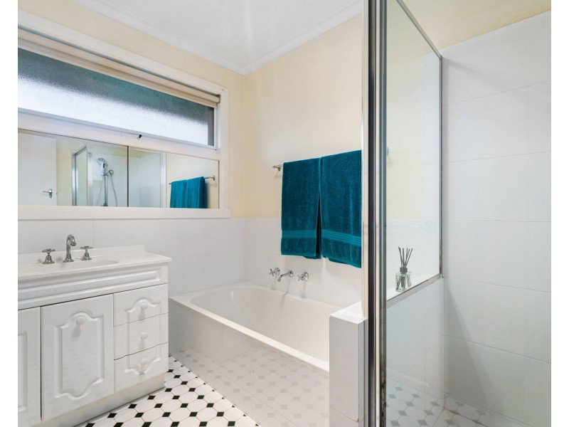 37 Longwarry Road, Drouin VIC 3818