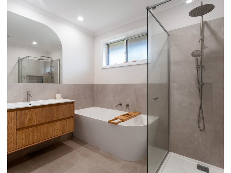 21 Edinburgh Street, Warragul VIC 3820