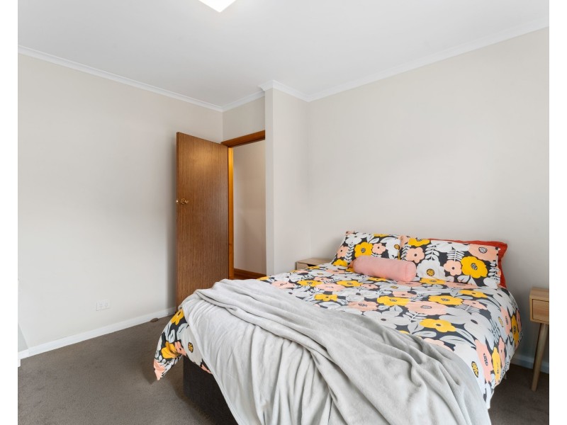 21 Edinburgh Street, Warragul VIC 3820