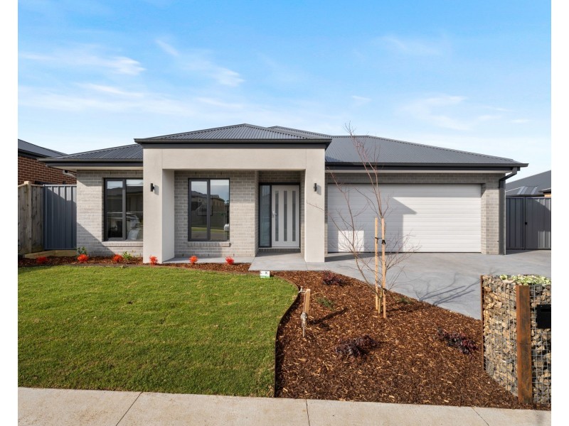 4 Jarrah Crescent, Warragul VIC 3820
