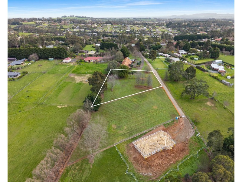 17A Pepperell Drive, Drouin VIC 3818
