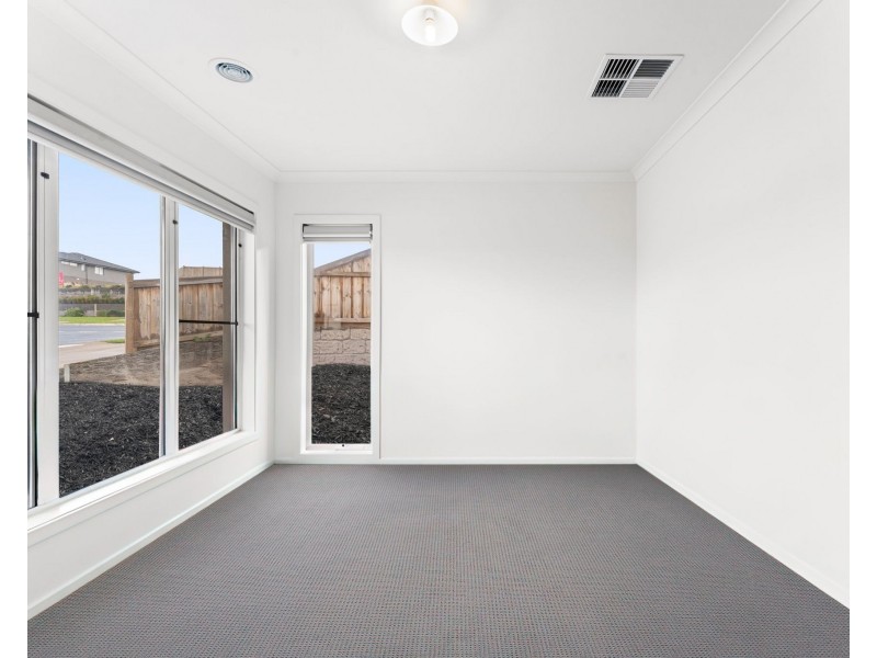 22 Penrith Avenue, Warragul VIC 3820