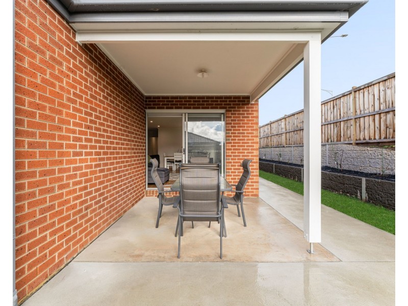 22 Penrith Avenue, Warragul VIC 3820