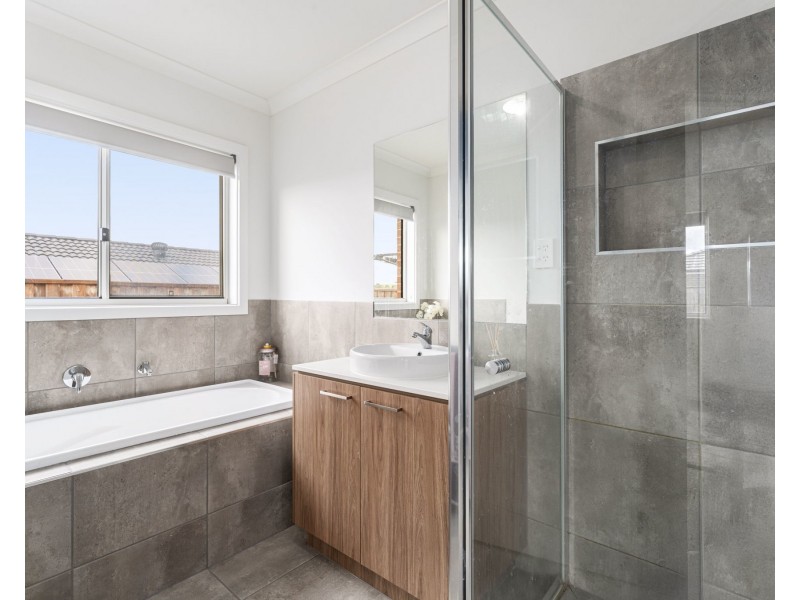 22 Penrith Avenue, Warragul VIC 3820