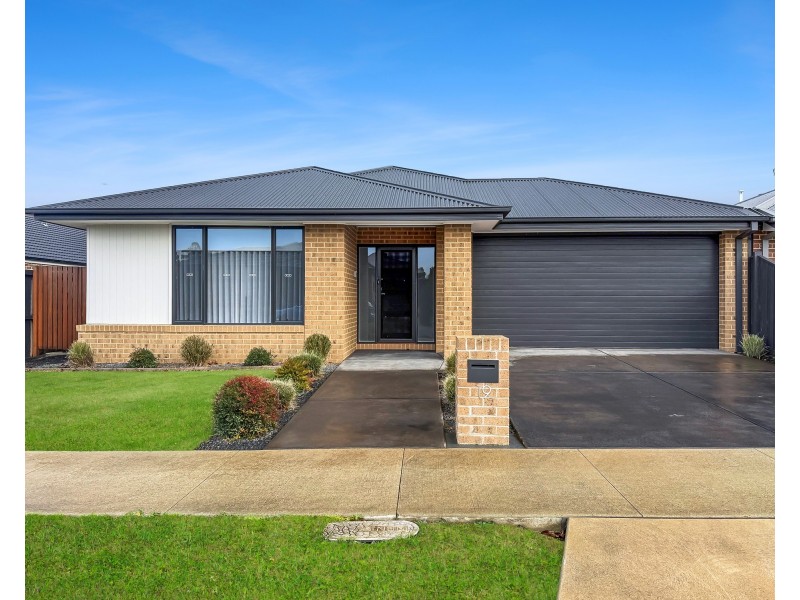 19 Mangrove Street, Warragul VIC 3820