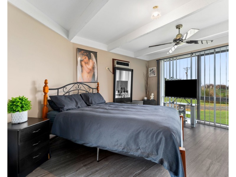 80 Coster Road, Modella VIC 3816