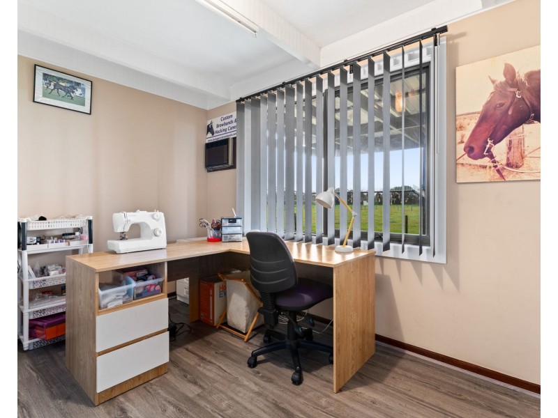80 Coster Road, Modella VIC 3816