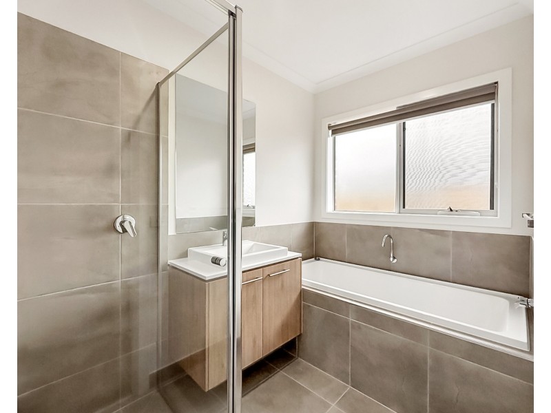1 Tudor Terrace, Warragul VIC 3820