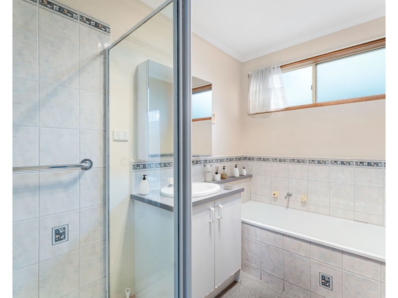 1/7 Fuhrmann Court, Drouin VIC 3818