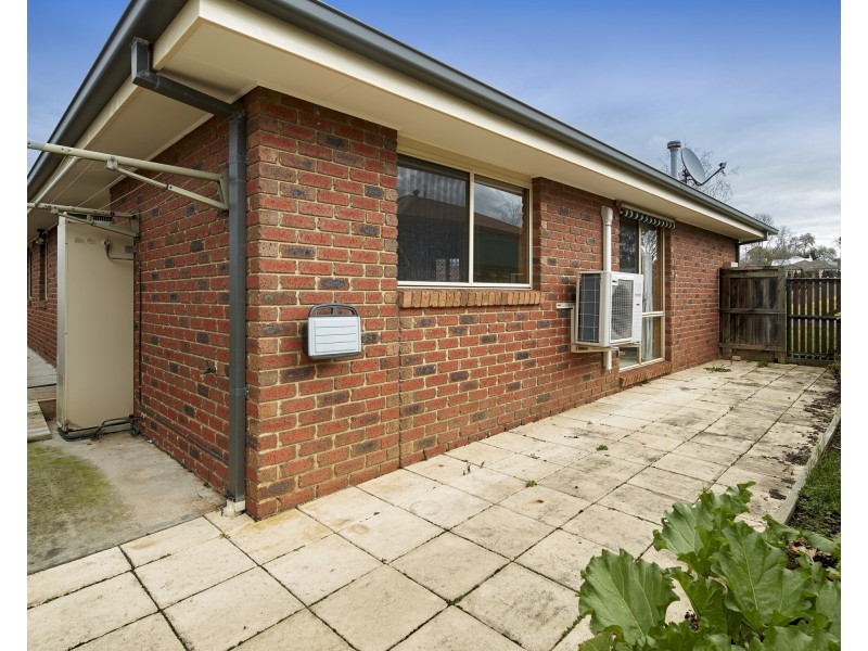 2/2 Janette Close, Warragul VIC 3820
