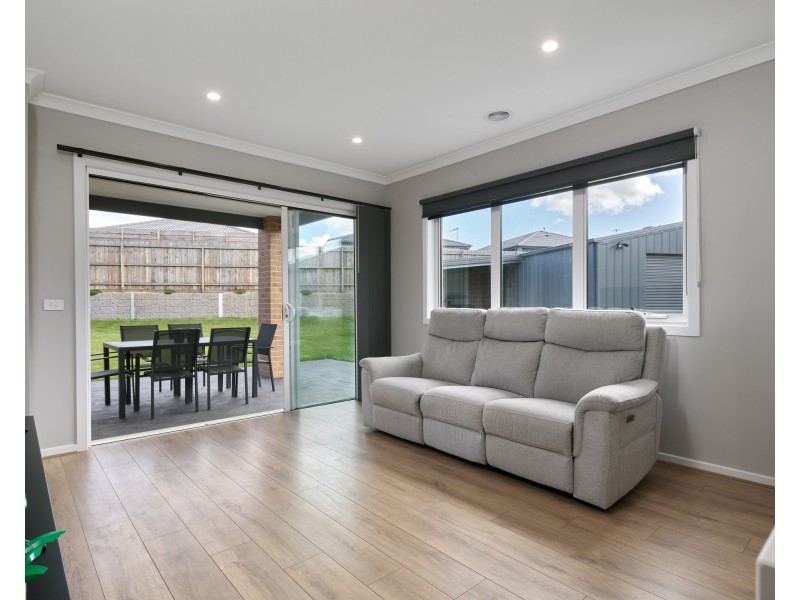 11 Boxcar Street, Warragul VIC 3820
