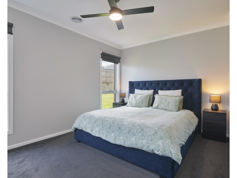 11 Boxcar Street, Warragul VIC 3820