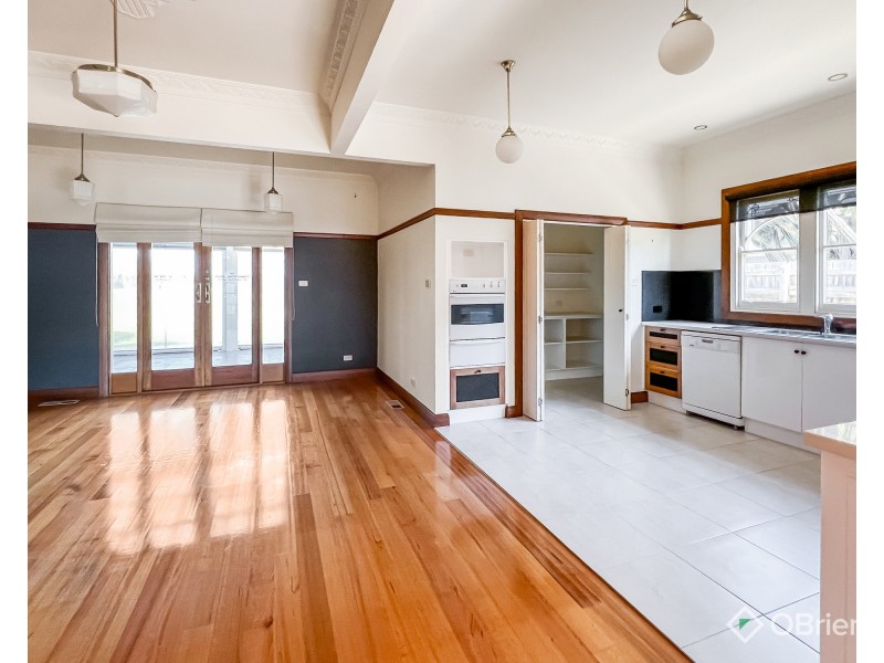 70 Clifford Street, Warragul VIC 3820