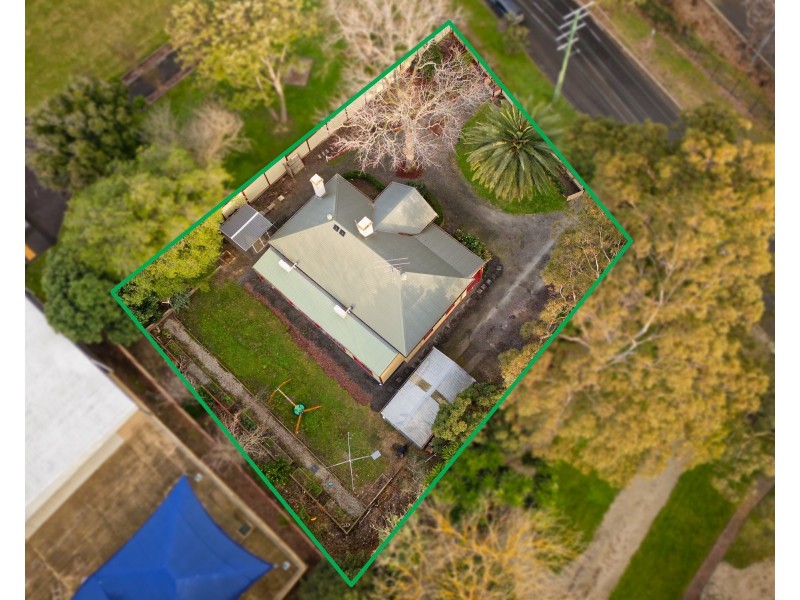 86 Railway Avenue, Garfield VIC 3814