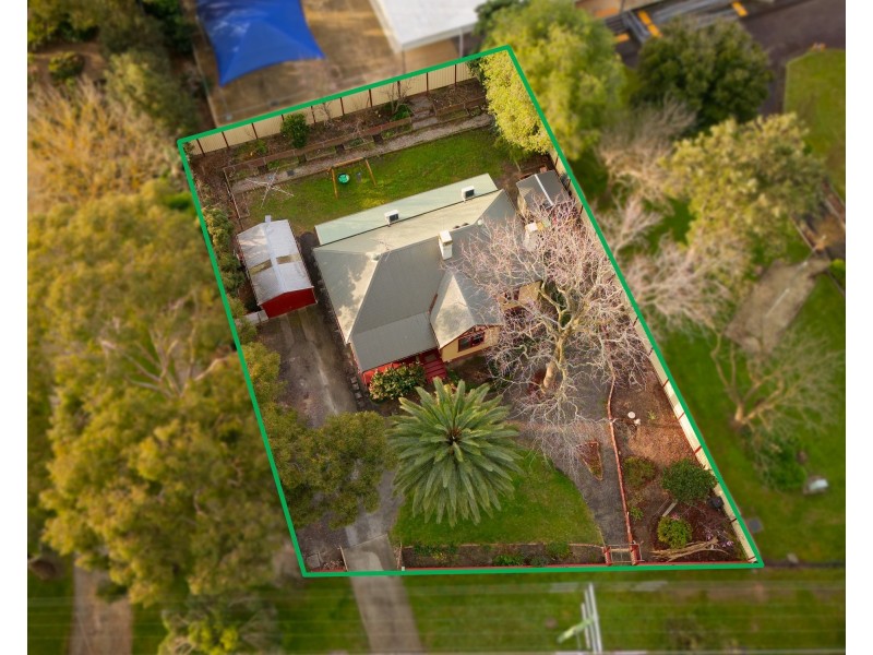 86 Railway Avenue, Garfield VIC 3814