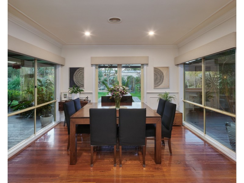 13 Silky Oak Court, Garfield VIC 3814