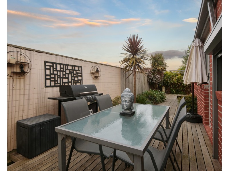 6 Wren Street, Koo Wee Rup VIC 3981