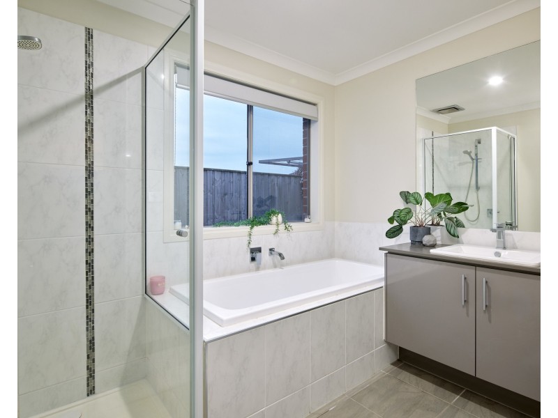 6 Wren Street, Koo Wee Rup VIC 3981
