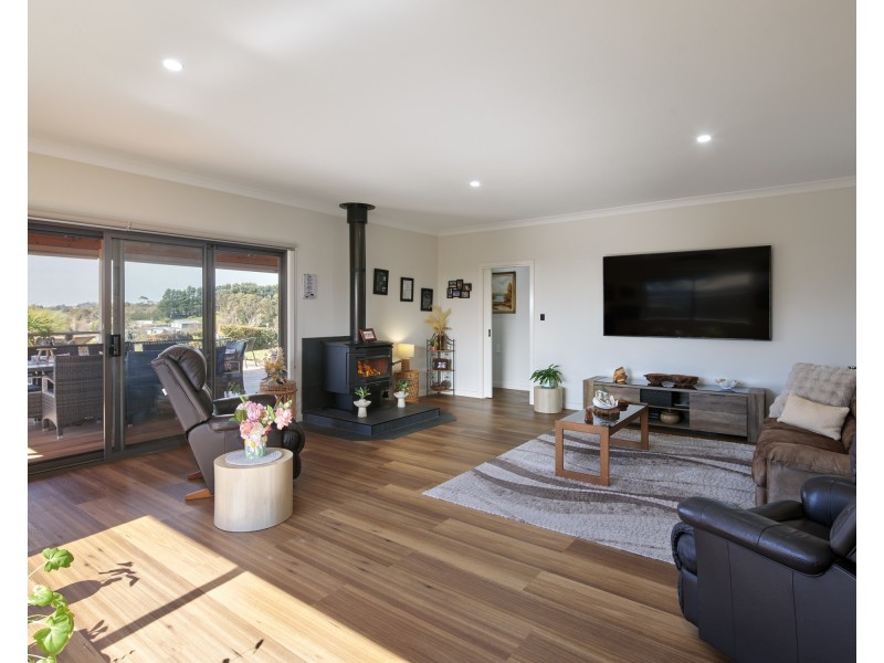 72 Bexley Boulevard, Drouin VIC 3818