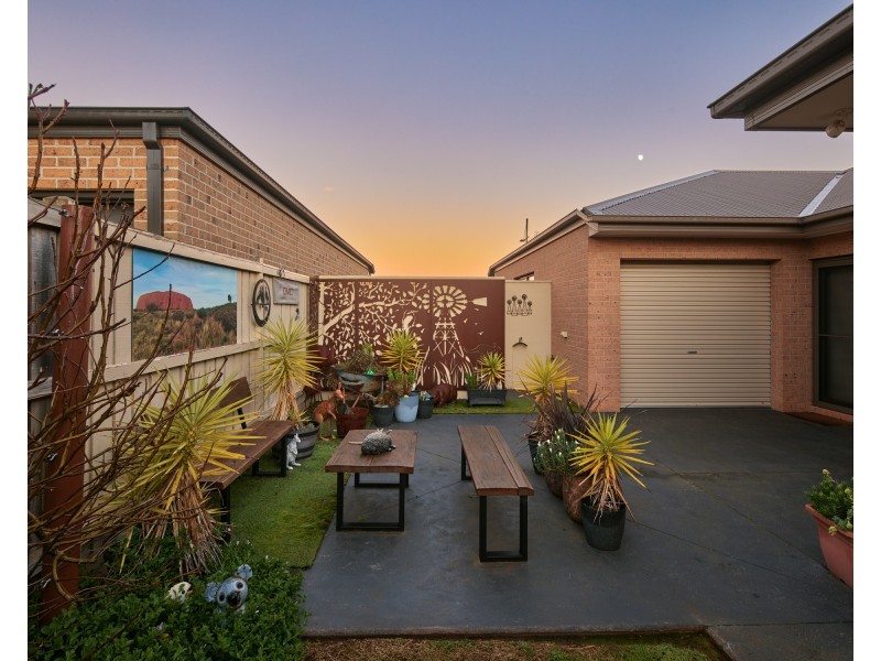 72 Bexley Boulevard, Drouin VIC 3818