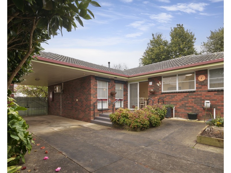 16 Main Neerim Road, Drouin VIC 3818