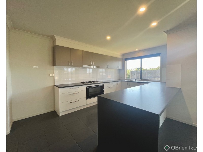 45 Myrtle Crescent, Warragul VIC 3820